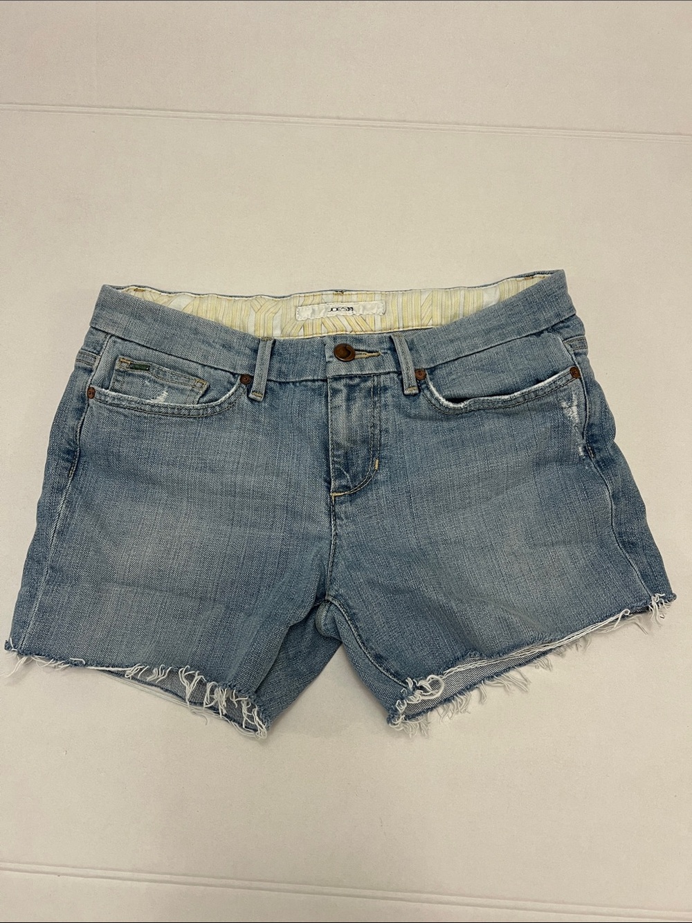 Joe's Jeans Y2K Stardust Cut Off Denim Shorts
Distressed Frayed Hem Light Wash